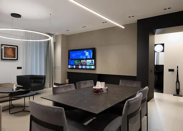 1006 Grand - 4pers Apartment